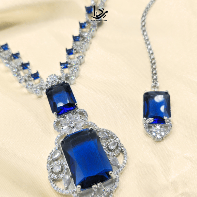Royal Blue Sapphire Necklecs