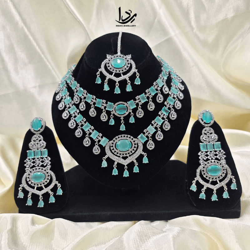Emerald Elegance Necklace Green`Mint