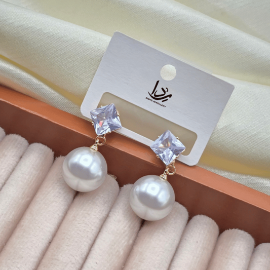 Pearl With Stone Tops