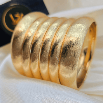 Royal Brushed Gold Bangles