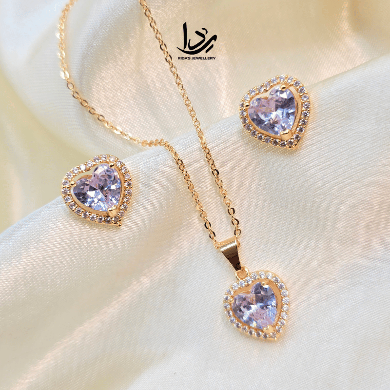 Gleaming Heart Ensemble - Pendant