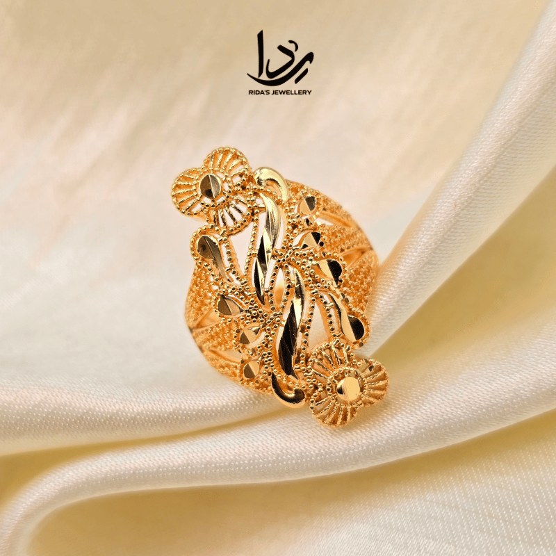 Zeenat Filigree Gold Ring