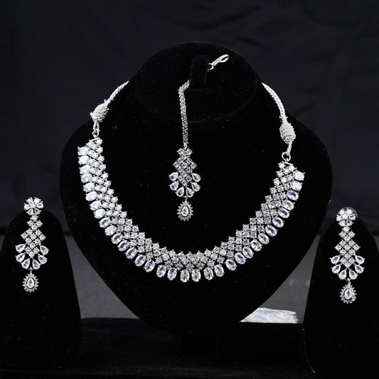 Silver Carat Set Zircon Stone