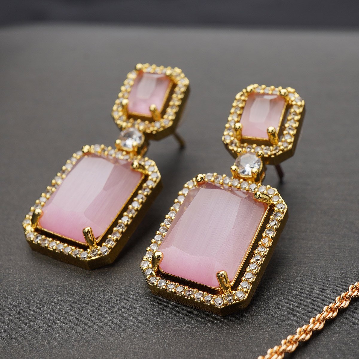 Pendant Set 1 Carat Mint Pink Colour