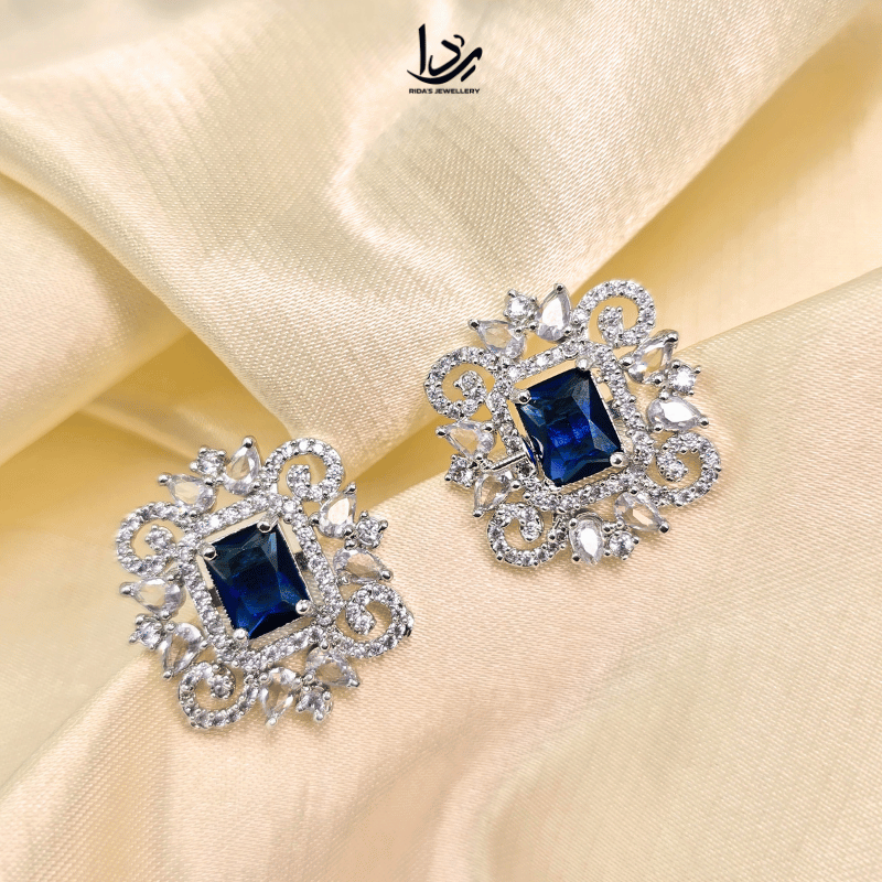 Royal Blue Sapphire Necklecs