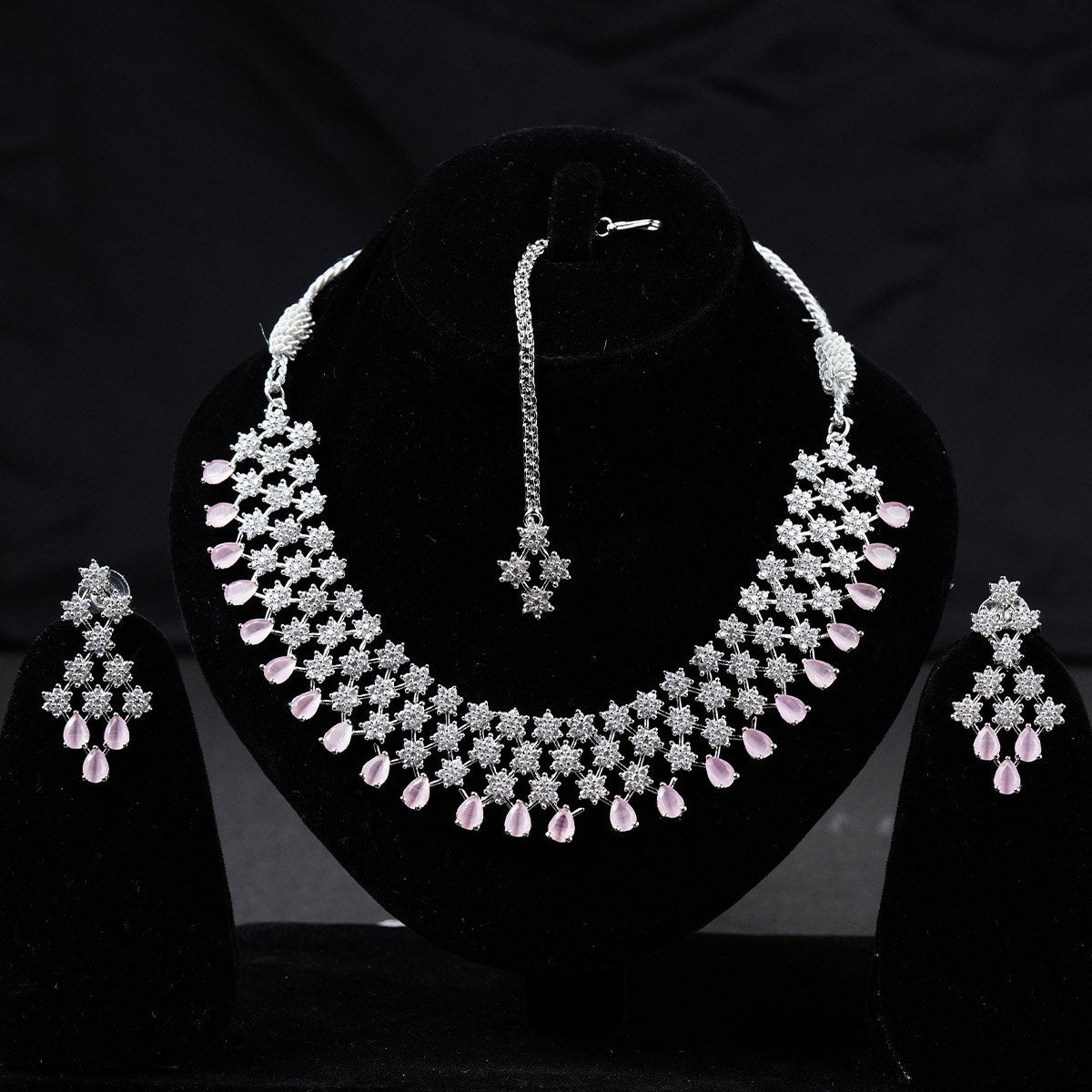 Pink Stone Silver Zircon Carat Necklace